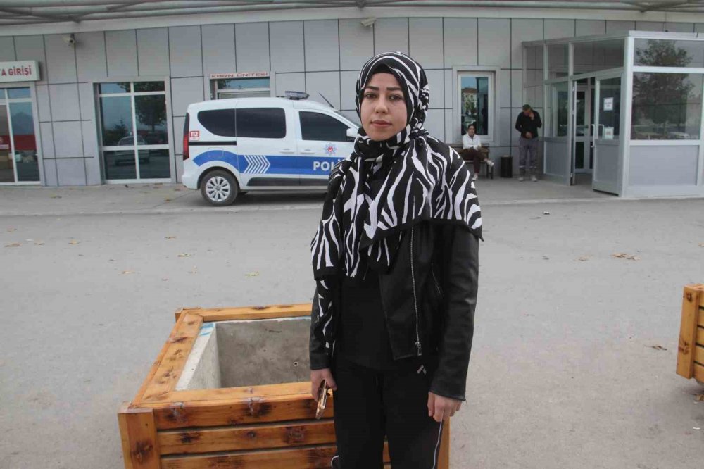 Konya'da sokak köpeği dehşeti! Ziraat mühendisi kadın yaralandı