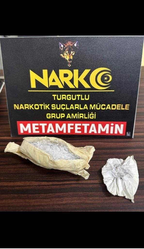 Manisa'da uyuşturucu tacirleri tek tek yakalanıyor: 26 tutuklama