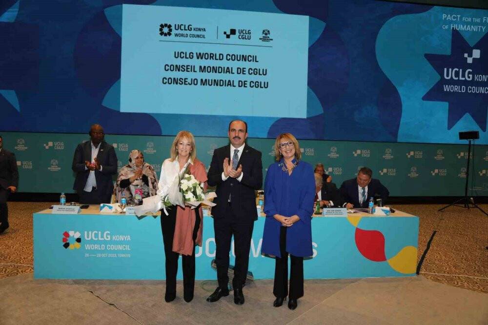 Başkan Altay, Dünya Belediyeler Birliği'nin başkanlığını UCLG Dünya Konseyi'nde devraldı