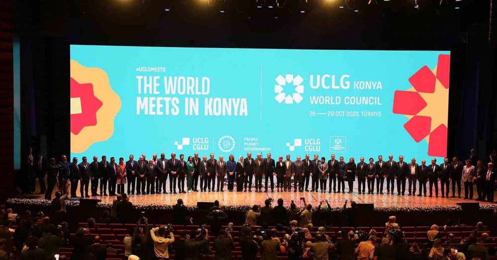 Başkan Altay, Dünya Belediyeler Birliği'nin başkanlığını UCLG Dünya Konseyi'nde devraldı