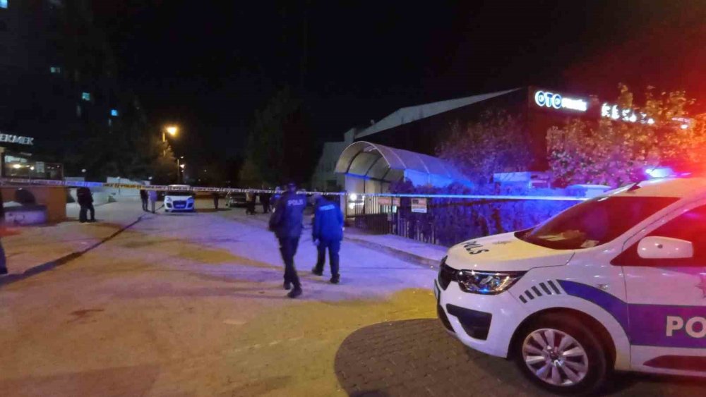 Konya'da madde bağımlısı genç polisin silahını almak isterken kendini vurdu