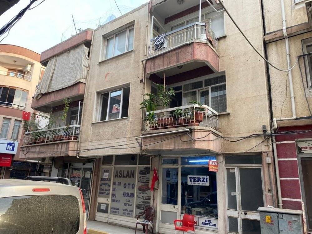 Manisa Alaşehir'de bir kişinin cansız bedenini bulundu