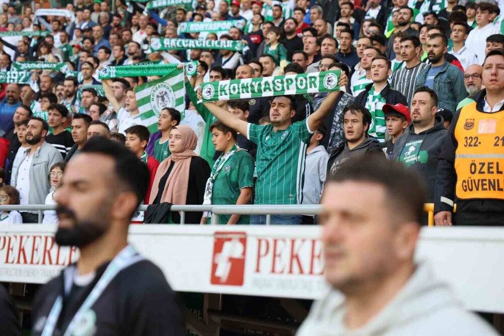 Konyaspor 1 puanı son dakikada kurtardı