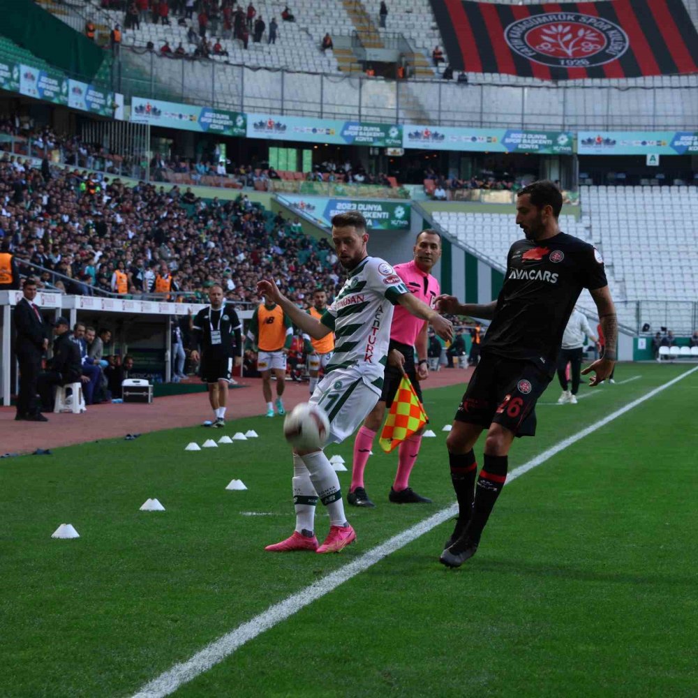 Konyaspor 1 puanı son dakikada kurtardı