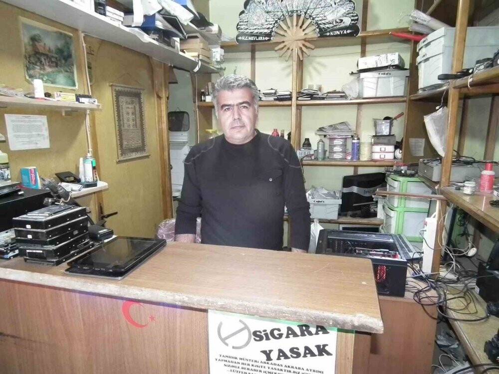 Tamire getirildi bataryası patladı: Alev topuna döndü! Konyalı teknik servisci kullanıcıları uyardı