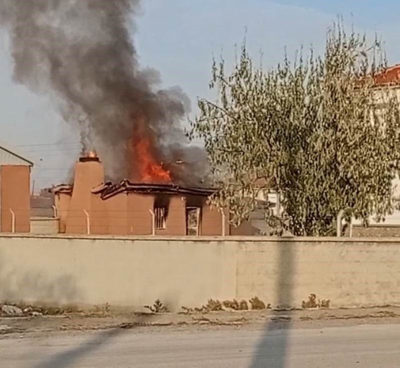 Konya’da yangın: Aşhane alevlere teslim oldu