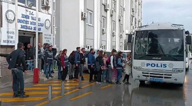 İzmir merkezli 5 ilde yapılan dolandırıcılık operasyonunda 32 tutuklama
