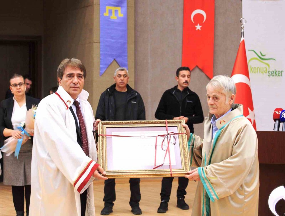 Kırım halkının lideri Kırımoğlu’na Konya’da fahri doktora verildi