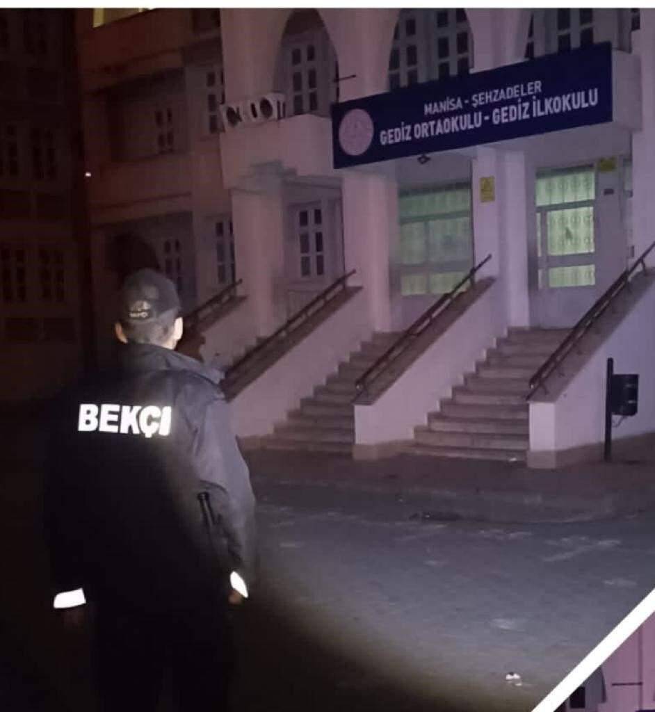 Manisa Emniyetinden okul devriyesi