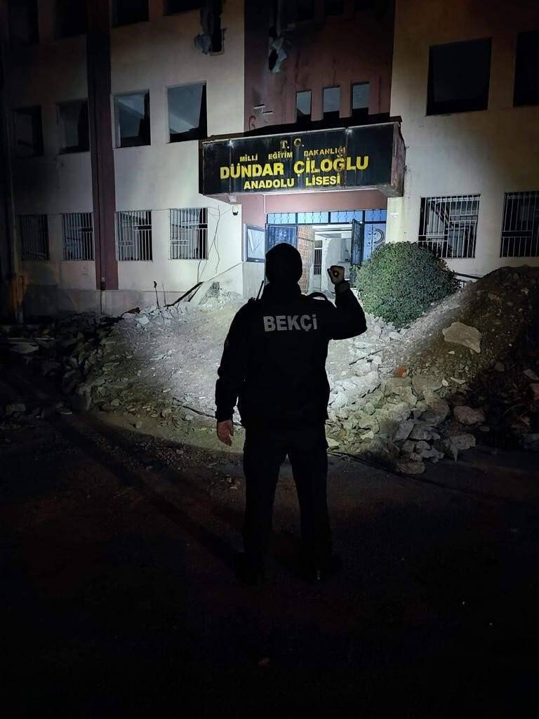 Manisa Emniyetinden okul devriyesi