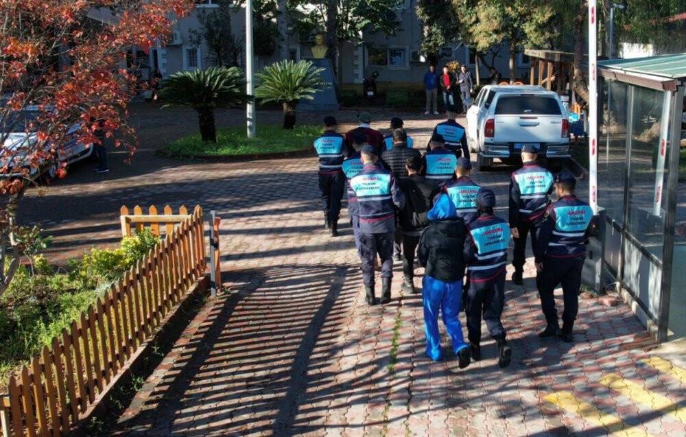 Suç örgütüne operasyon: 3 kişi tutuklandı