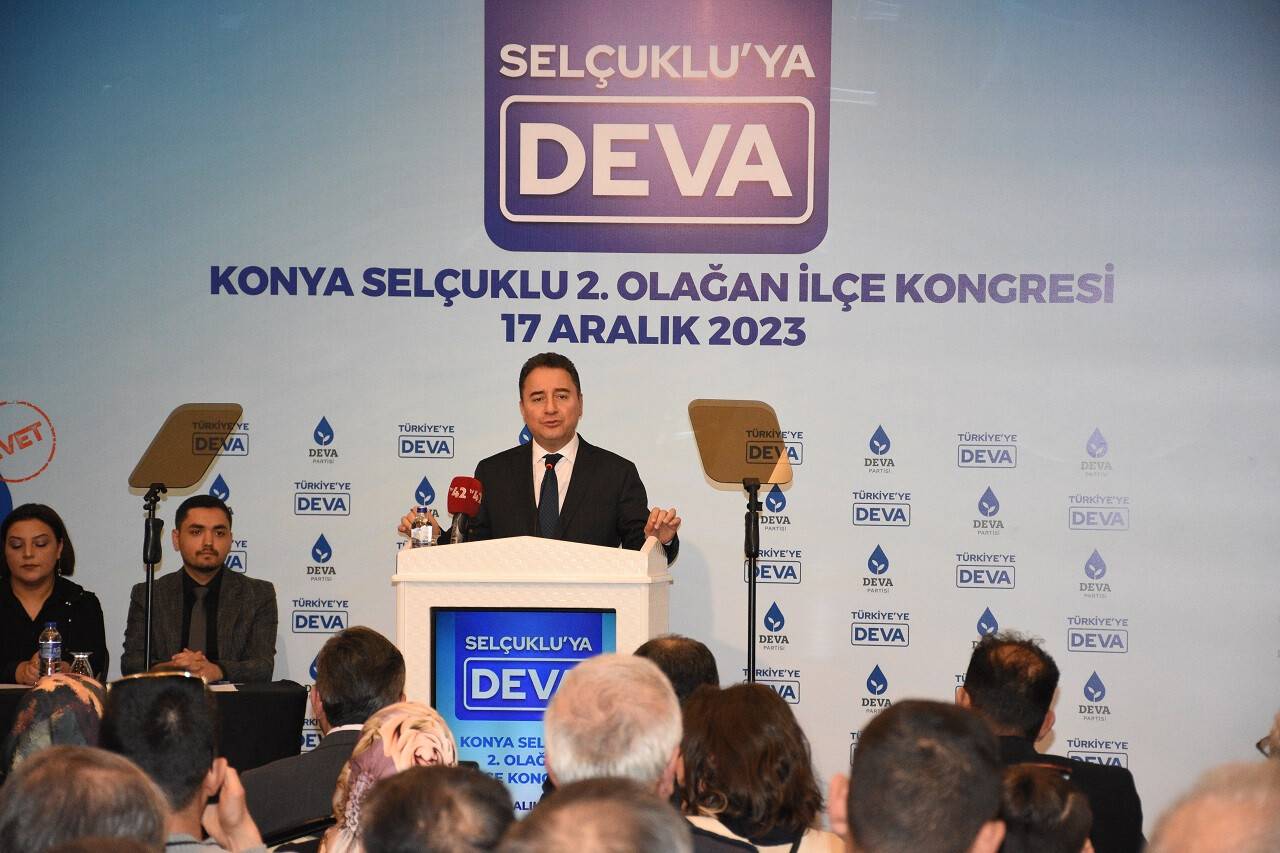 aa-20231217-33207246-33207244-deva-partisi-genel-baskani-babacan-konyada-partisinin-ilce-kongresinde-konustu-1.jpg
