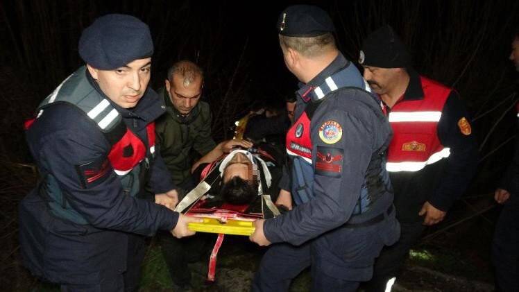 Yolcu midibüsü ile otomobil çarpıştı: 1 ölü, 4 yaralı