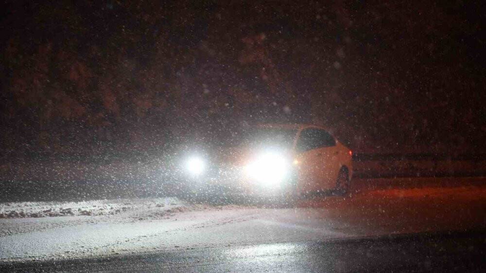 Kar kalınlığı 10 santimetreye ulaştı
