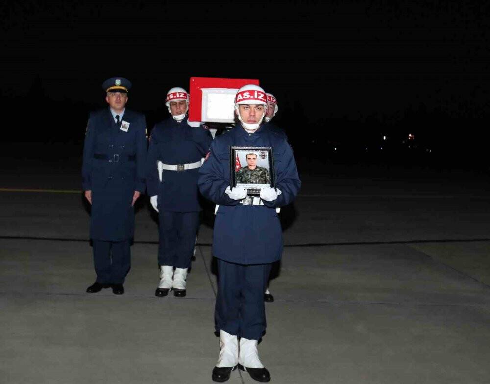 Şehit Muhammed Tunahan Evcin’in naaşı Eskişehir’e getirildi