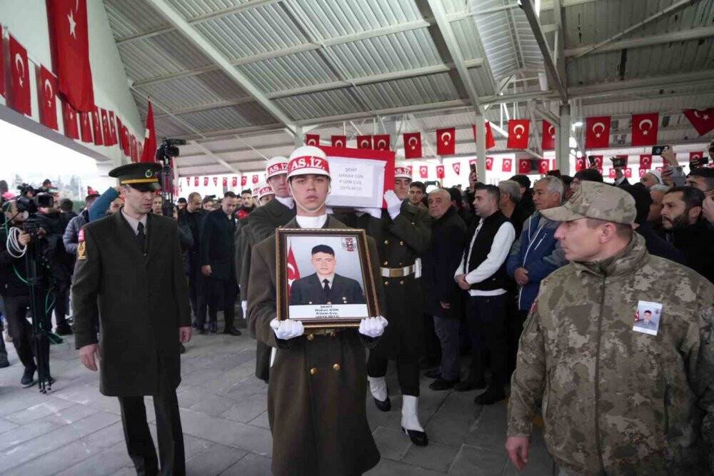 Şehit Piyade Uzman Çavuş Hakan Gün son yolculuğuna uğurlandı