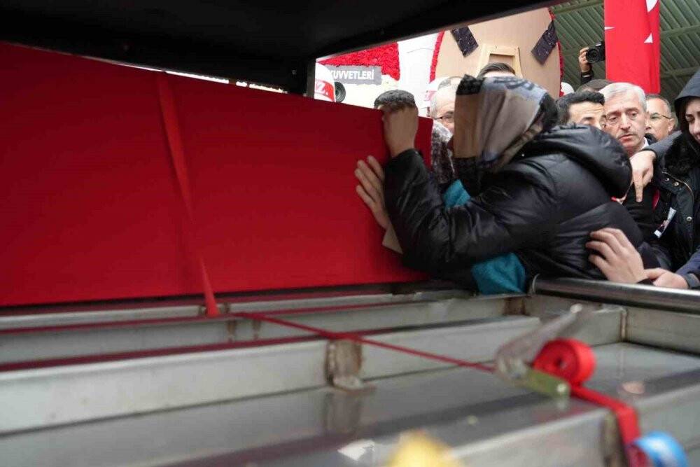 Şehit Piyade Uzman Çavuş Hakan Gün son yolculuğuna uğurlandı