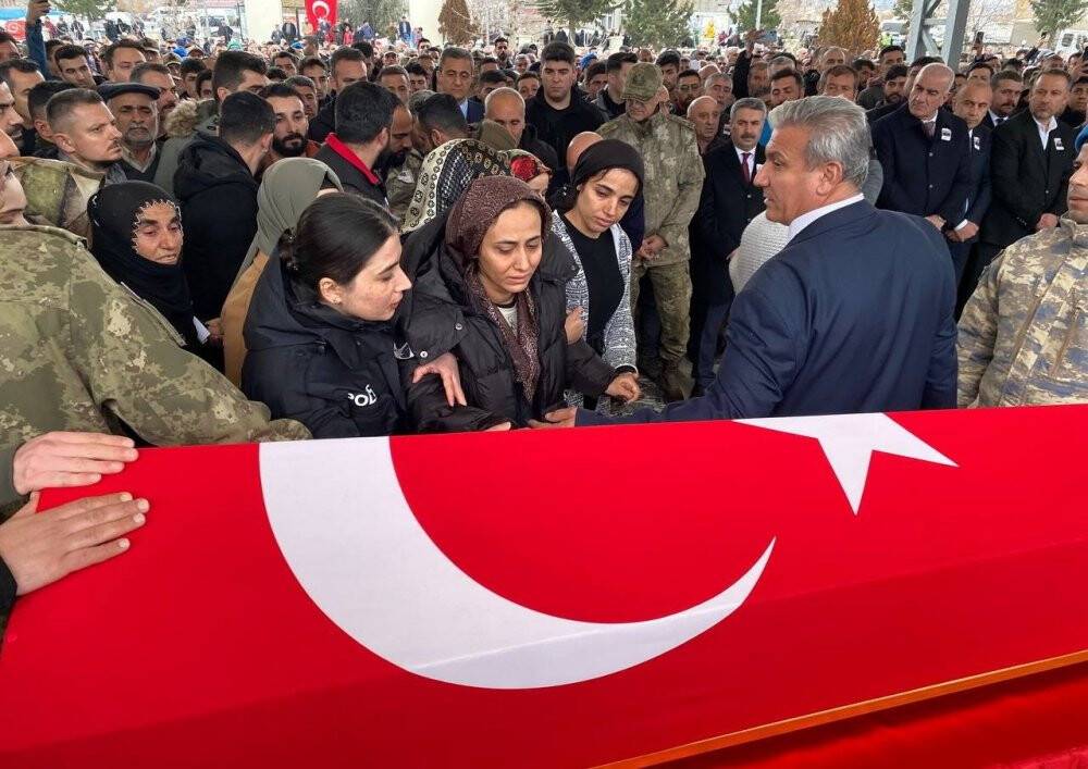 Şehit Piyade Uzman Çavuş Serkan Sayın son yolculuğuna uğurlandı