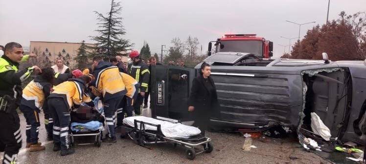 Manisa’da feci kaza: 1’i ağır 5 yaralı