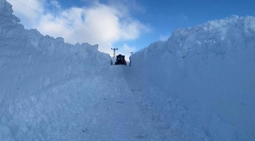 Kar kalınlığı 3 metreyi geçti