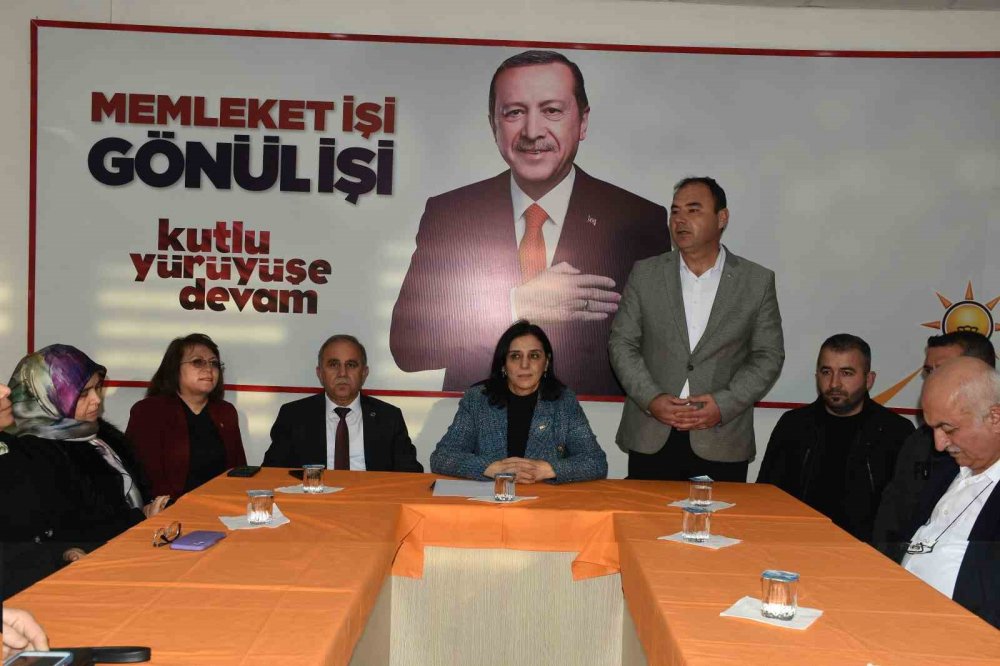 Yeniden Refah Partisi’nden istifa edip AK Parti'ye geçtiler