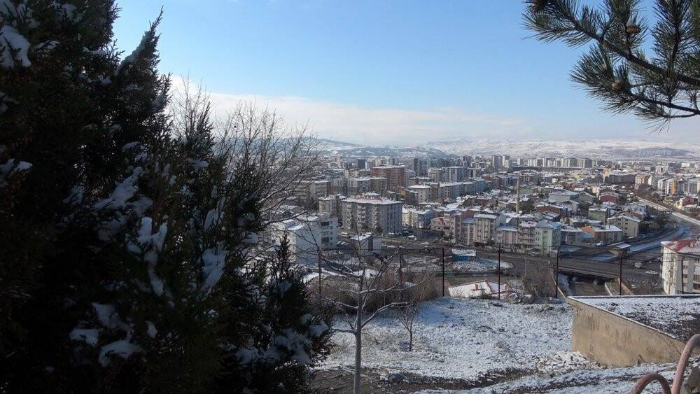 Atasözü gerçek oldu, Sivas güne beyaz örtüyle uyandı