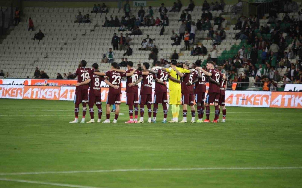 Trabzonspor tepkisini Konyaspor maçında gösterdi