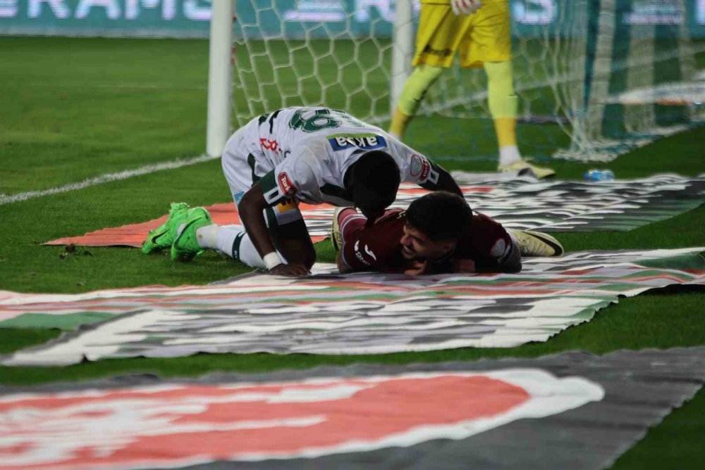 Trendyol Süper Lig: Konyaspor: 0 - Trabzonspor: 1 (İlk yarı)