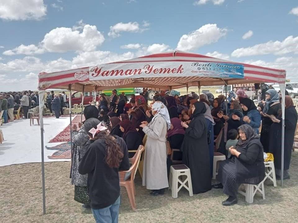 Konya'da yağmur ve şükür duası yapıldı