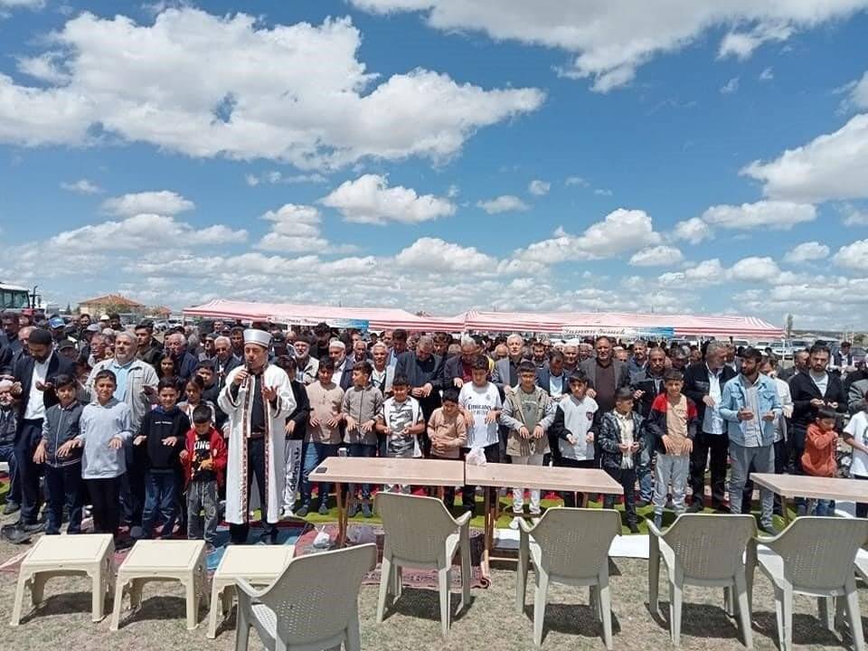 Konya'da yağmur ve şükür duası yapıldı