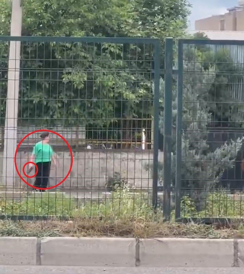 Mardin’de kız öğrenci tabancayla okul kapısına dayandı