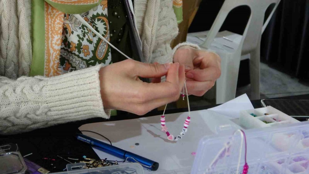 Konyalı anneler, Anneler Günü dolayısıyla tezgah başına geçti