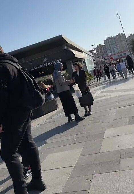 FETÖ’nün poşetlerle para transferi polis kamerasına yansıdı