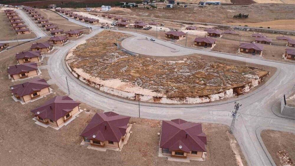 Adıyaman’da teslim edilen köy evleri yuva oluyor