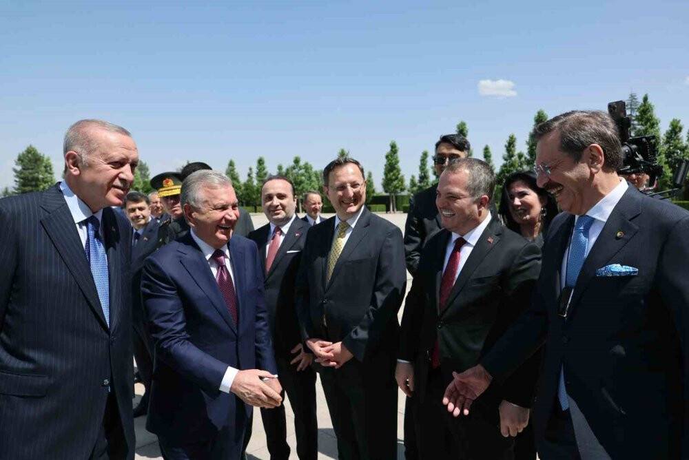 Cumhurbaşkanı Erdoğan, Özbekistan Cumhurbaşkanı Mirziyoyev’i resmi törenle karşıladı
