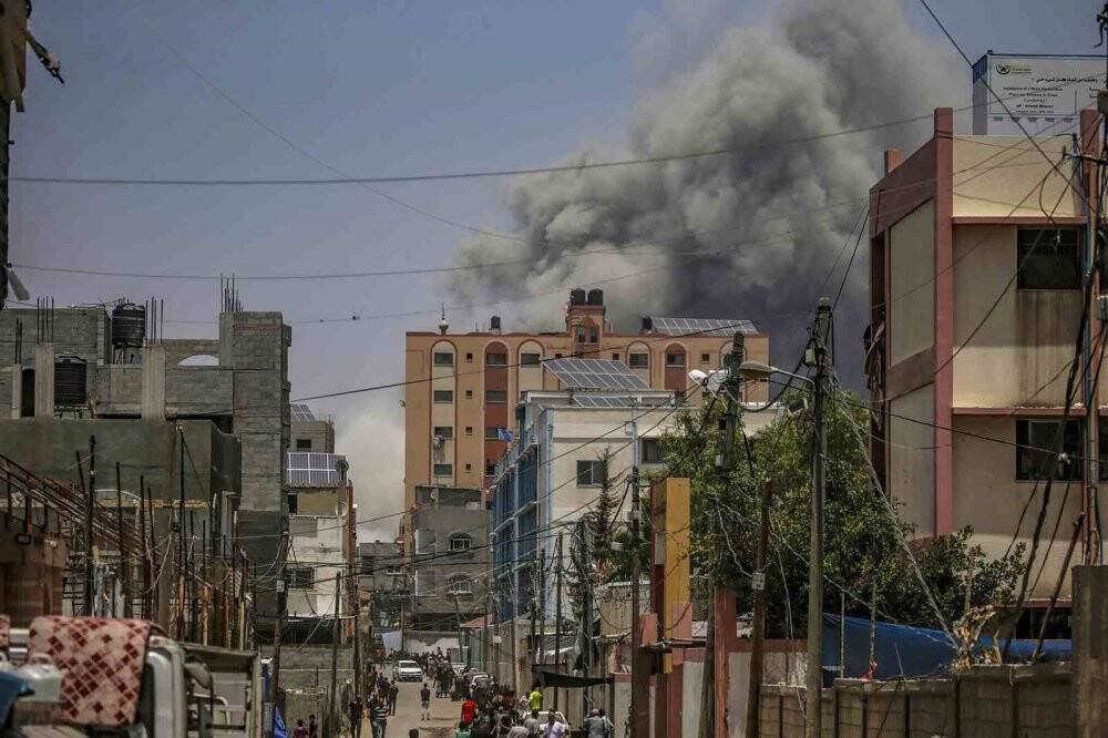 İsrail’in Gazze Şeridi’nin merkezine yönelik saldırısında 55 can kaybı