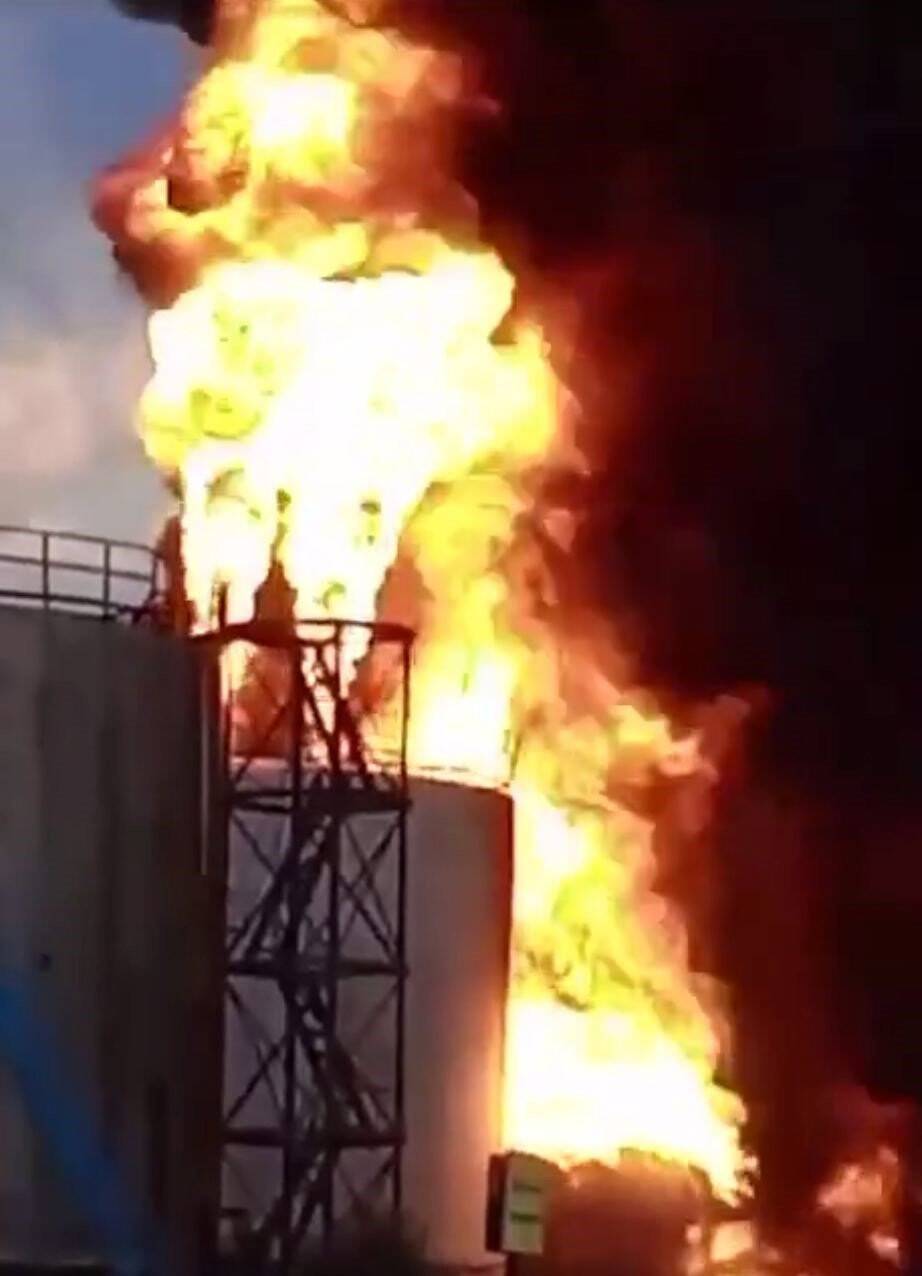 Rusya’da petrol rafinerilerine saldırı