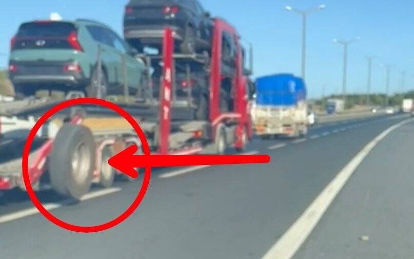TEM Otoyolu’nda kamyonetten kopan lastiğin ilginç yolculuğu kamerada