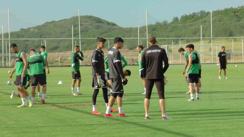 Konyaspor, Yüksek İrtifa Kamp Merkezi’nde çalışmalara başladı