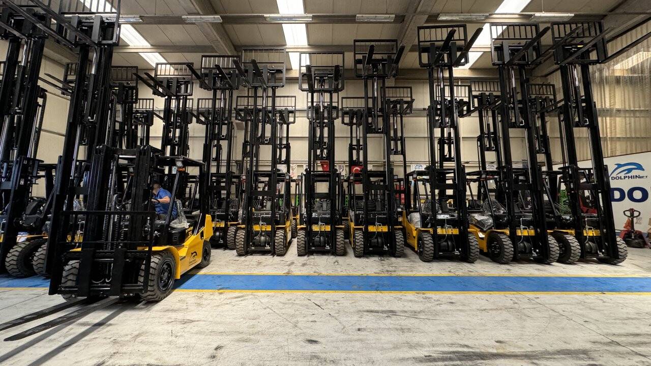 aa-20240713-35130045-35130036-elektrikli-forklift-kapali-alanlarda-emisyonu-en-aza-indirmek-icin-calisiyor.jpg