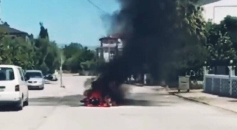 Elektrik bisiklet alev aldı