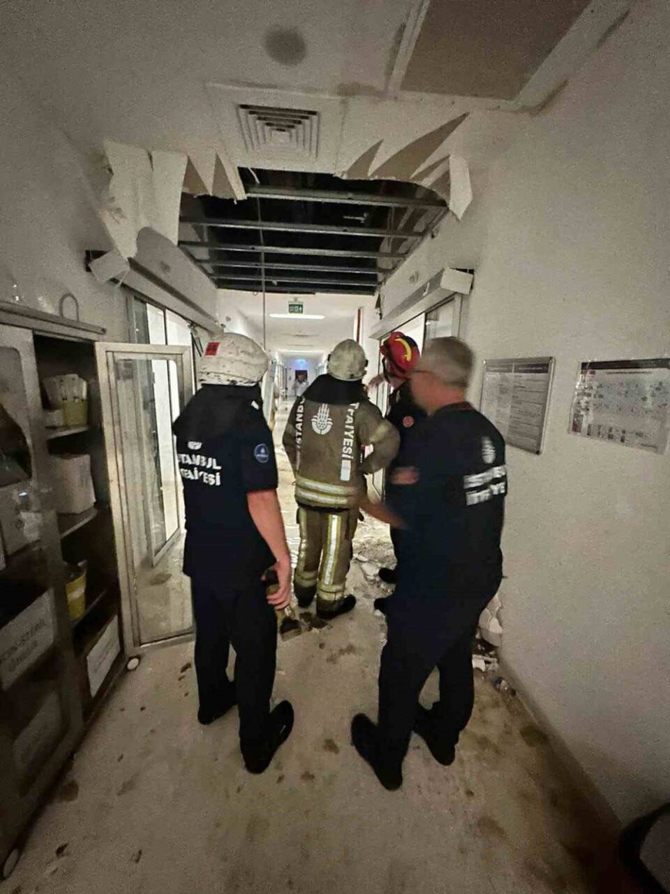 Hastanenin yeni doğan ünitesinde tavan çöktü