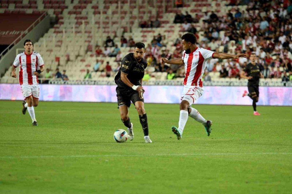 Trendyol Süper Lig: Sivasspor: 0 - Trabzonspor: 0 (Maç sonucu)