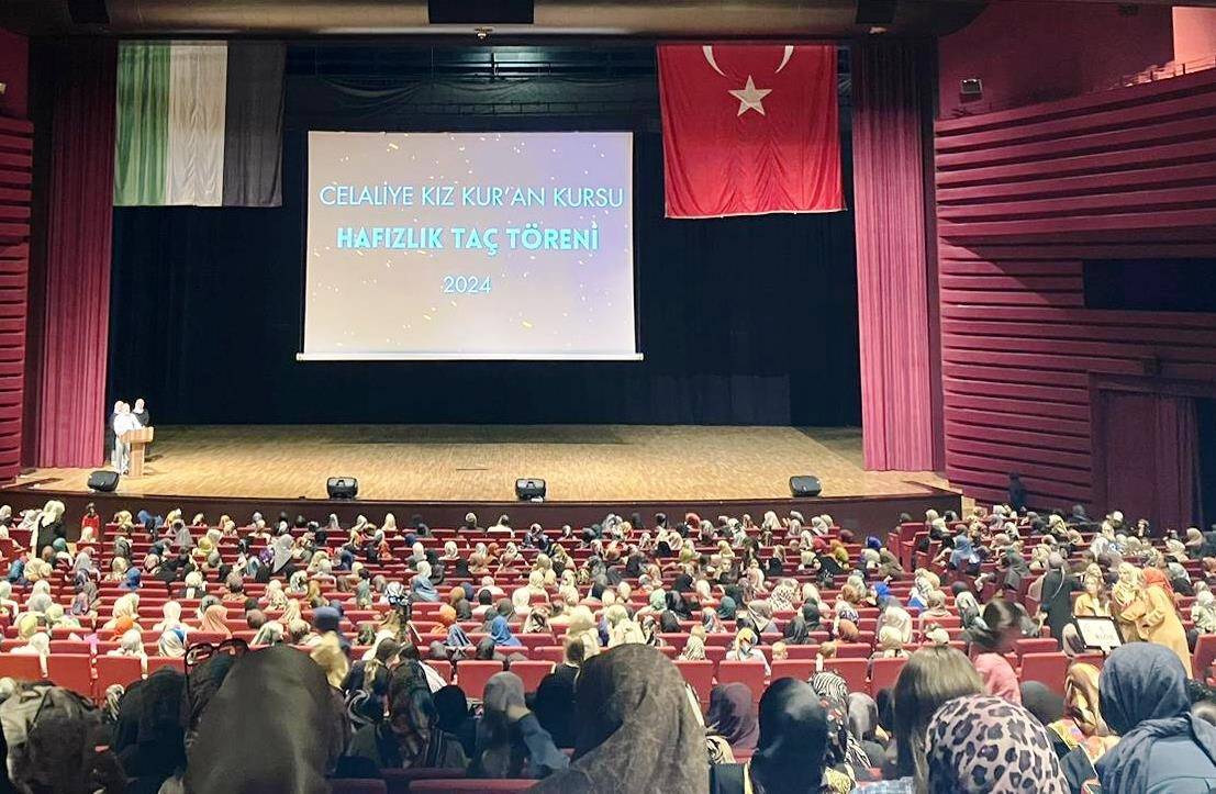 celaliye-kuran-kursunda-tac-giyme-toreni-duzenlendi-1.jpg