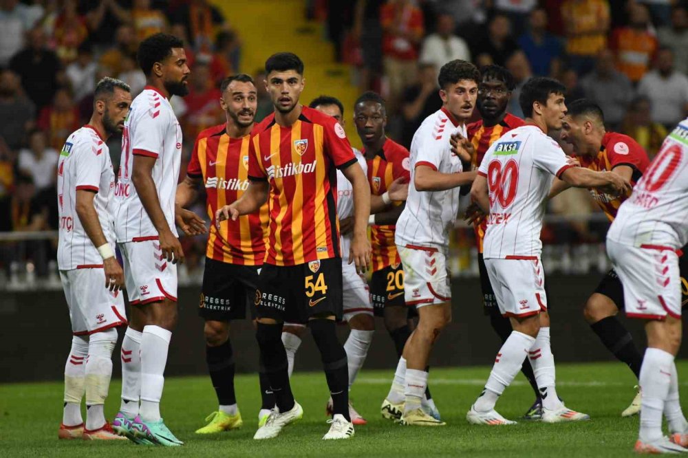 Sivas, Kayserispor'u deplasmanda devirdi