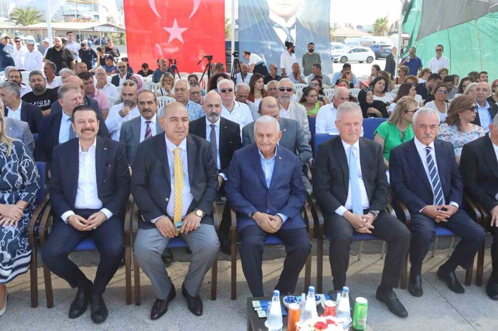 İzmir’de balıkçılar ’Vira Bismillah’ dedi