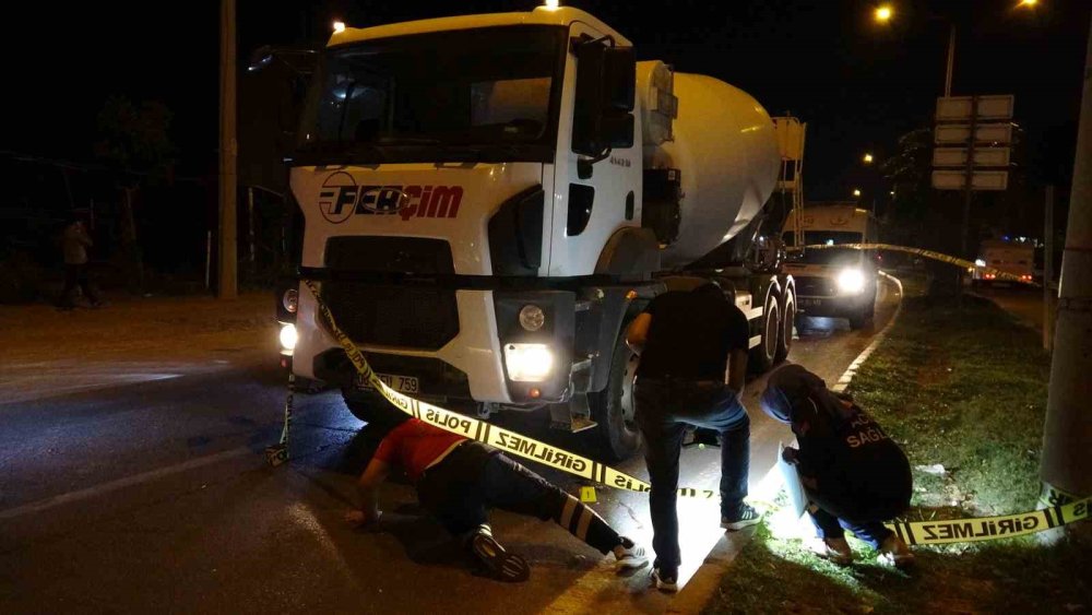 Beton mikserinin altında kalan 3 yaşındaki çocuk ağır yaralandı