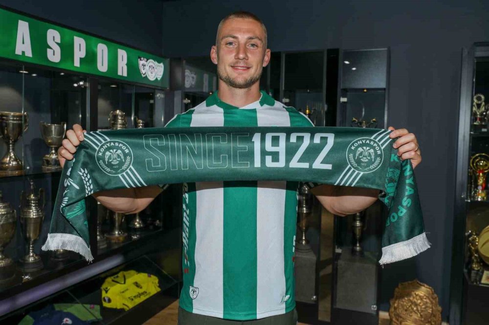 Konyaspor'un yeni transferi Blaz Kramer imayı attı takımla birlikte Samsun'a gitti