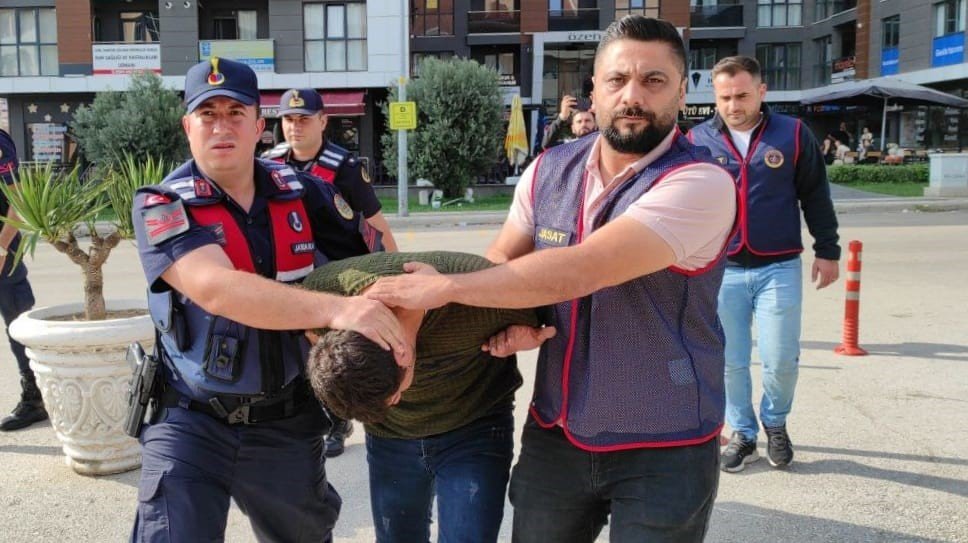 Babasını parçalayıp cesedini ormanda yakan kişinin yaptığı duyanları şaşırttı