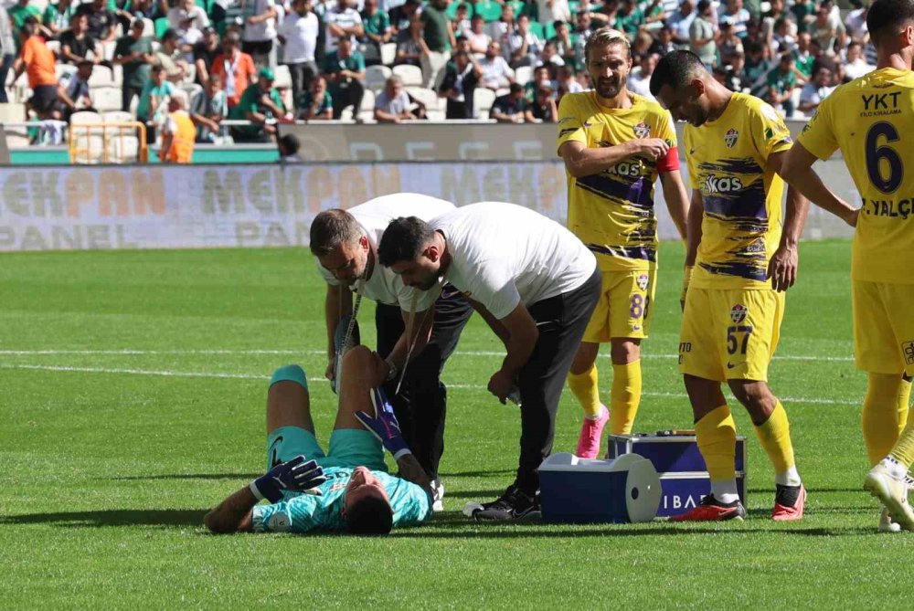 Ver coşkuyu: Konyaspor: 2 - Eyüpspor: 1